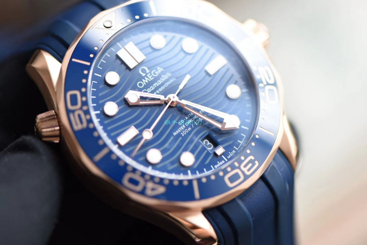 VS Factory OMEGA Seamaster 300米全玫瑰金蓝盘210.62.42.20.03.001 wrist watch  / M696