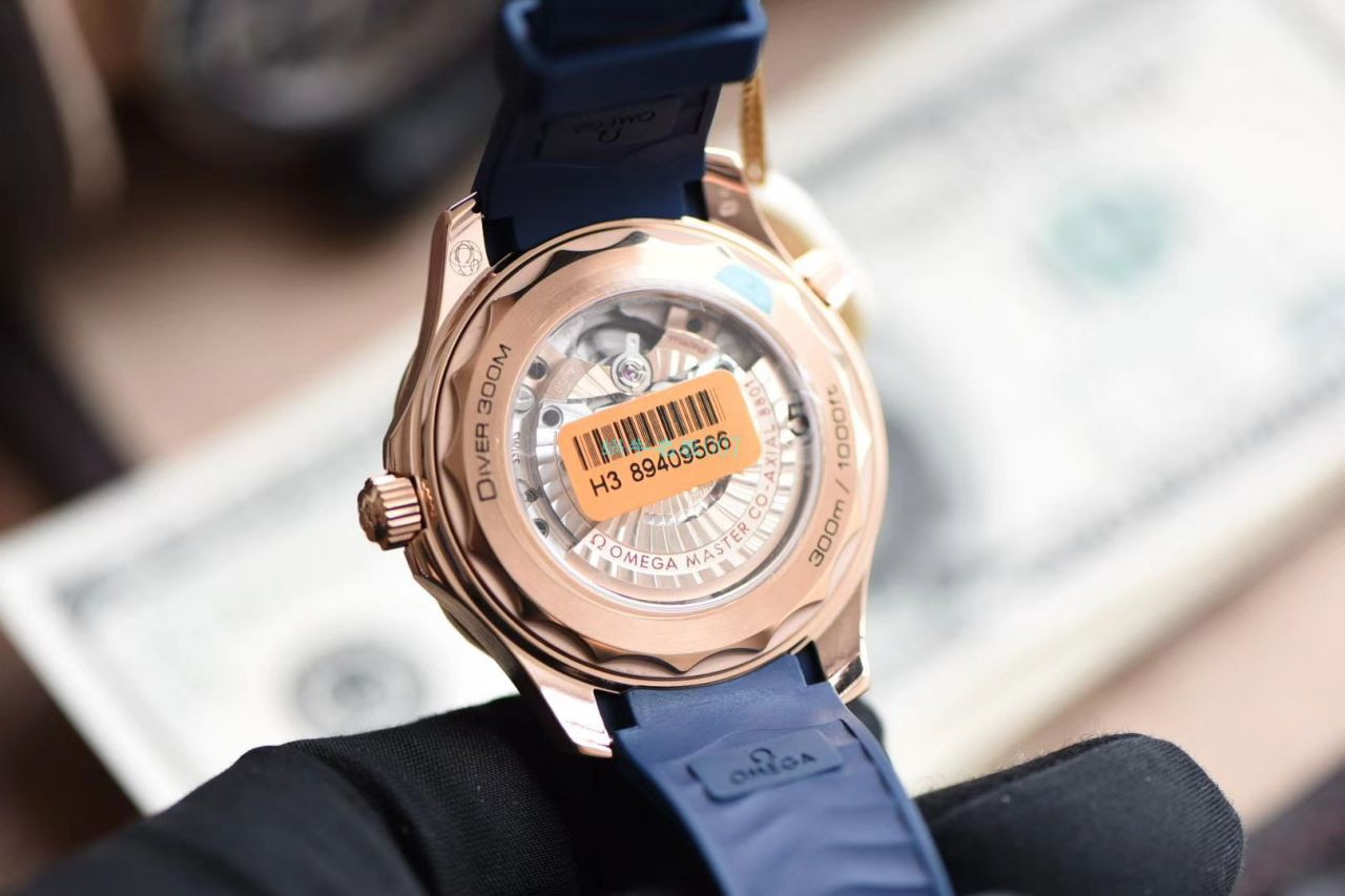 VS Factory OMEGA Seamaster 300米全玫瑰金蓝盘210.62.42.20.03.001 wrist watch  / M696