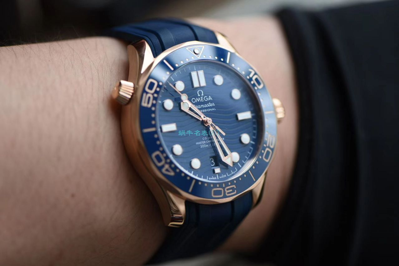 VS Factory OMEGA Seamaster 300米全玫瑰金蓝盘210.62.42.20.03.001 wrist watch  / M696
