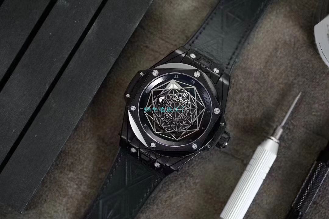 WWF Factory  top 复刻手表 hublot  big bang SANG BLEU刺青415.CX.1112.VR.MXM18 wrist watch  / YB083