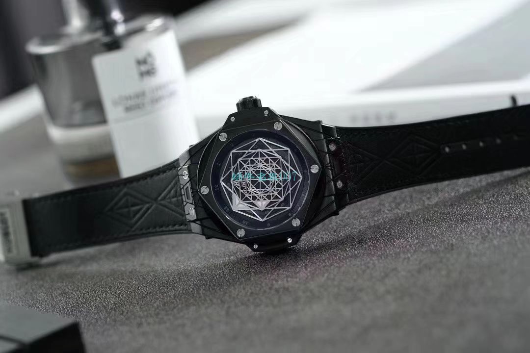 WWF Factory  top 复刻手表 hublot  big bang SANG BLEU刺青415.CX.1112.VR.MXM18 wrist watch  / YB083