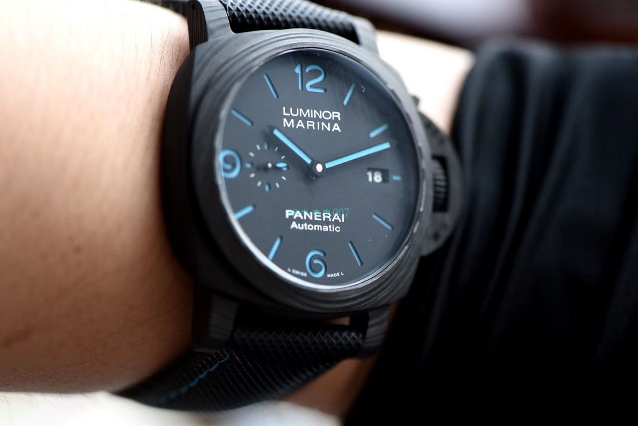 VS Factory  top 复刻高仿手表Panerai LUMINOR庐米诺 carbon fiber PAM01661 wrist watch  / VSPAM01616