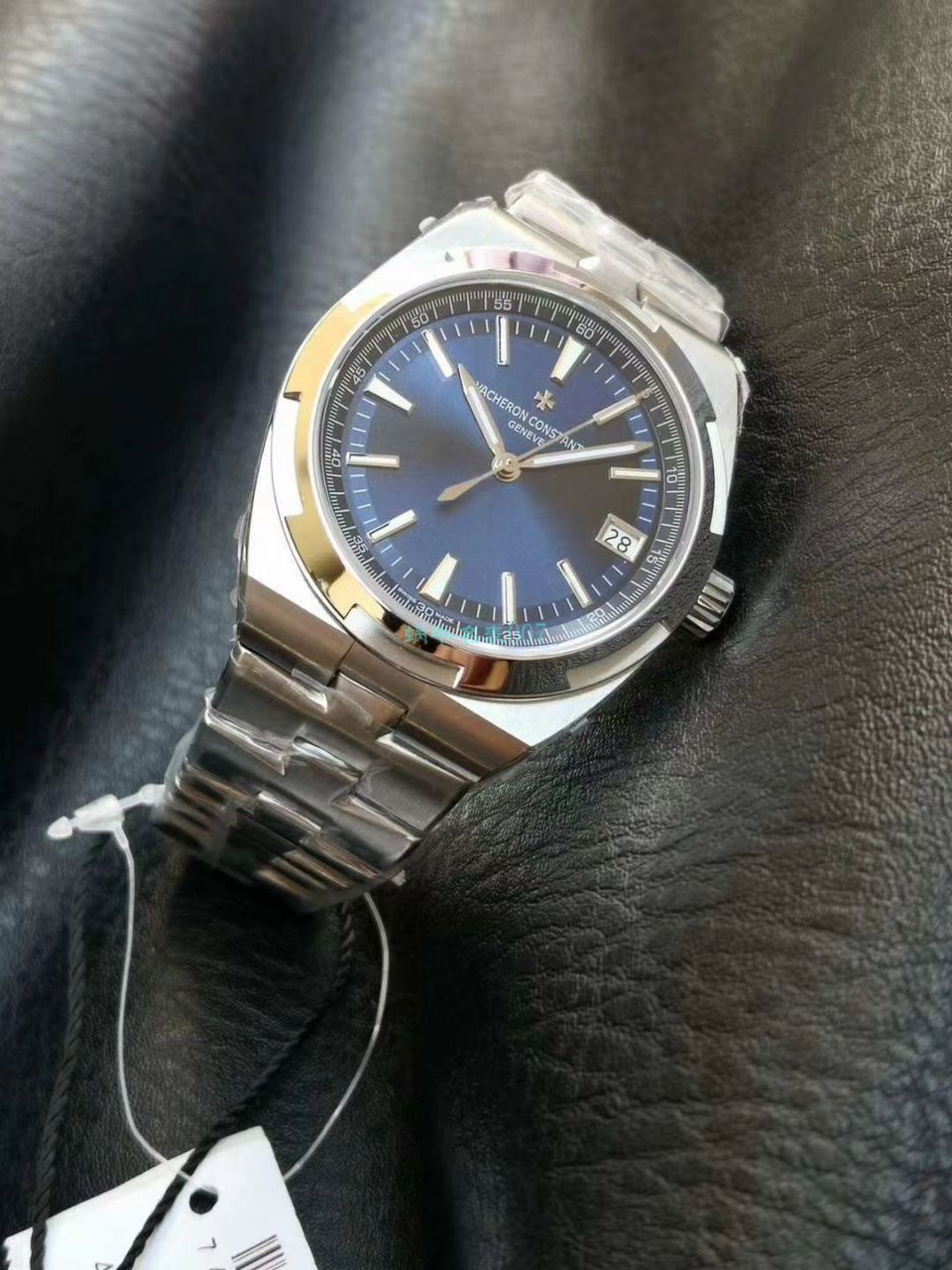 8F Factory 超A高仿手表Vacheron Constantin   Overseas 系列4500V/110A-B128 wrist watch  / JS218