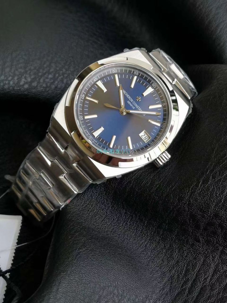 8F Factory 超A高仿手表Vacheron Constantin   Overseas 系列4500V/110A-B128 wrist watch  / JS218
