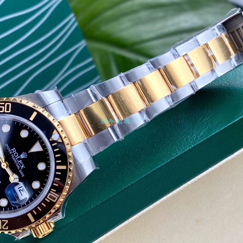 高端 copy customized 包金ETA Movement  Rolex  Submariner 型116613LB-97203 top 复刻高仿 蓝盘 wrist watch (间金蓝水鬼) / R597