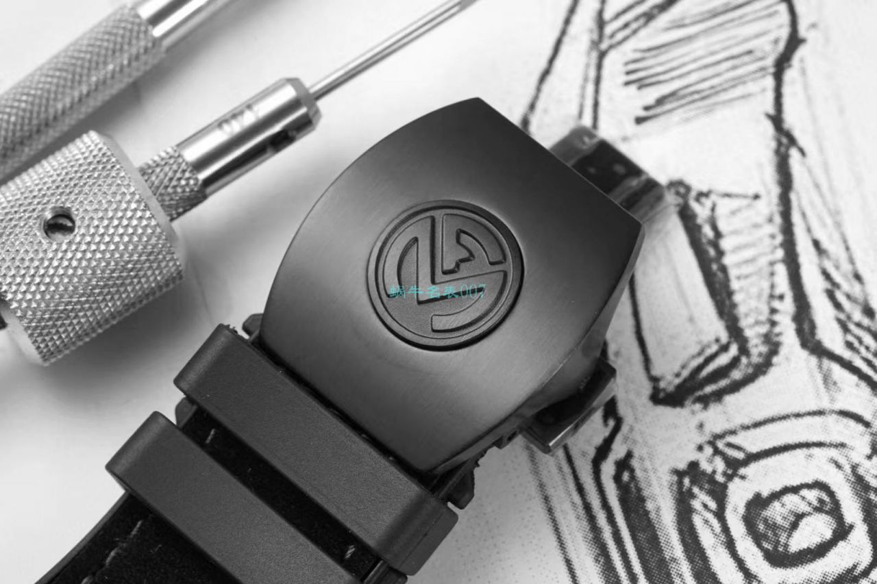 TW Factory 推出复刻高仿Franck Muller carbon fiber WPHH 2020 Vanguard™ Racing镂空系列 wrist watch  / FL070