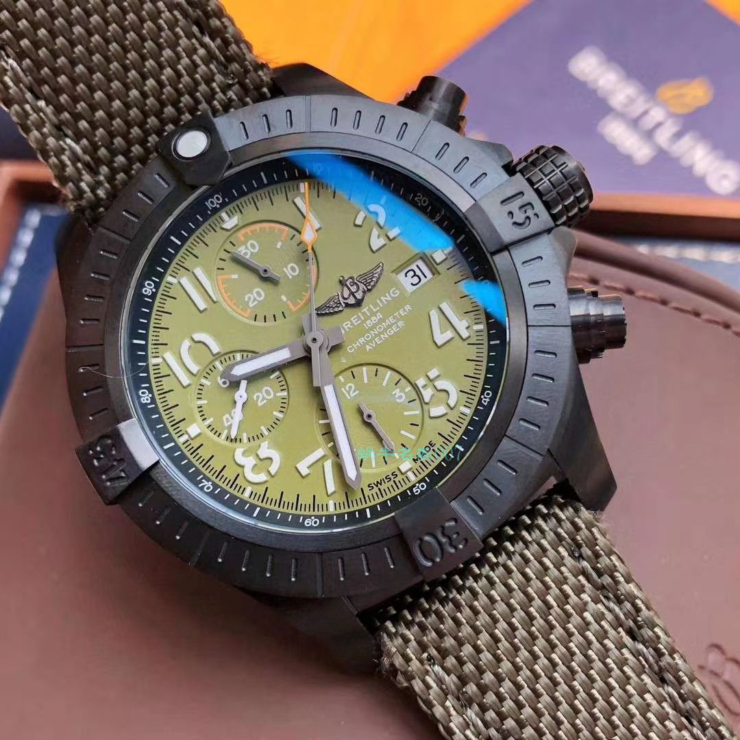 原单真瑞士ETA7750 Breitling 复仇者夜间任务计时 wrist watch 45系列V13317101L1X1 wrist watch  / BL169