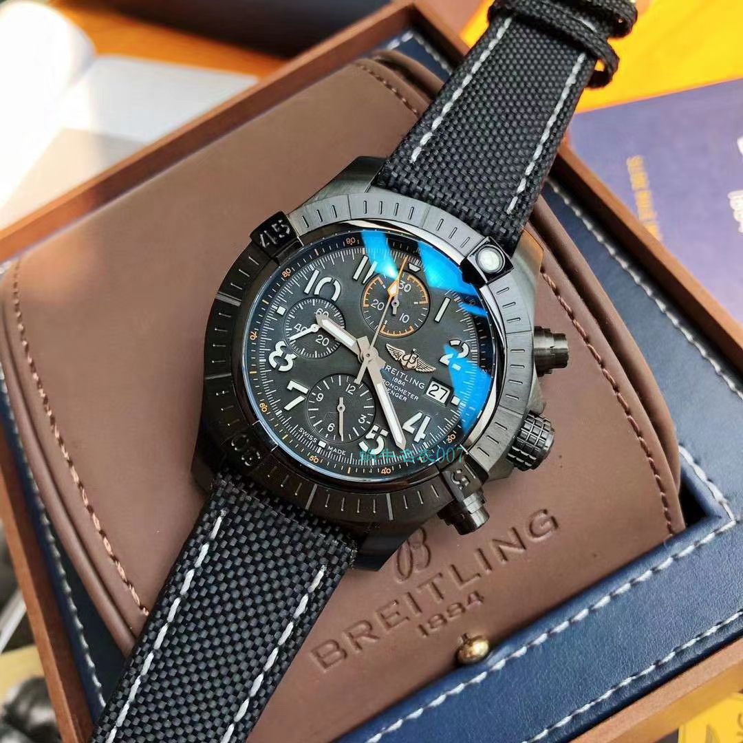  Breitling 原单复仇者夜间任务计时 wrist watch 45系列V13317101B1X2 wrist watch  / BL178