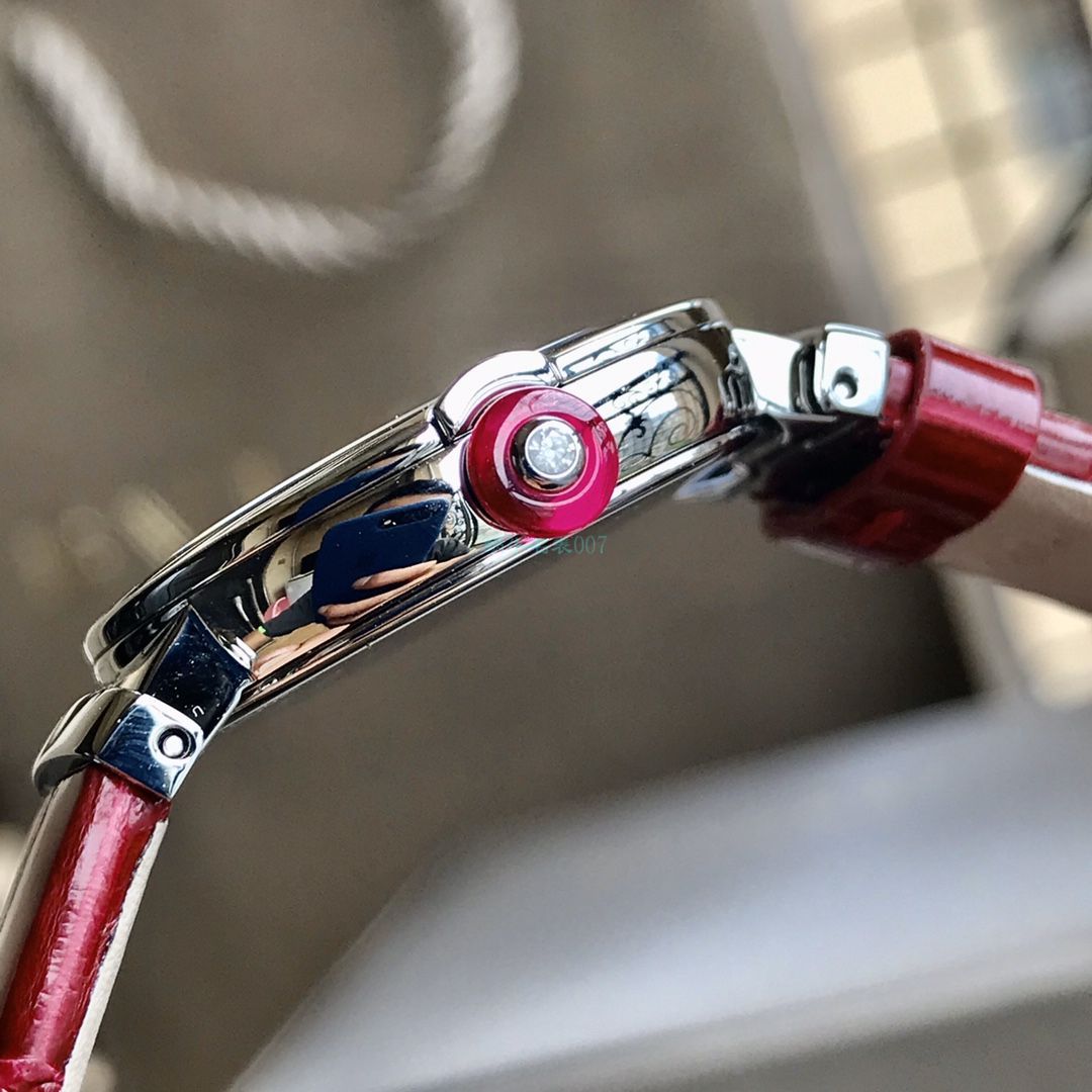 渠道原单真钻女表 BVLGARI LVCEA系列102608 LU28C2SL/12 wrist watch  / BG037