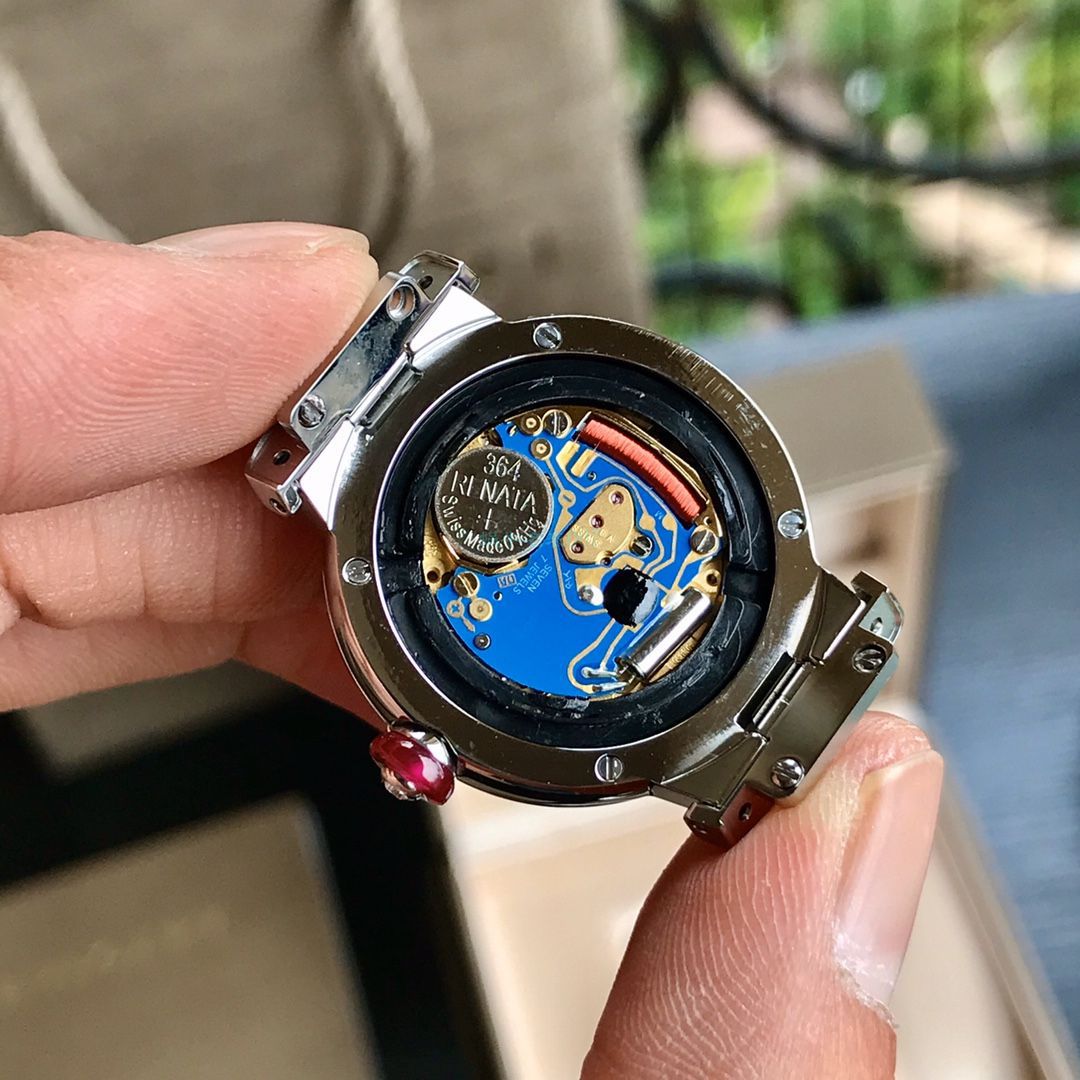 渠道原单真钻女表 BVLGARI LVCEA系列102608 LU28C2SL/12 wrist watch  / BG037