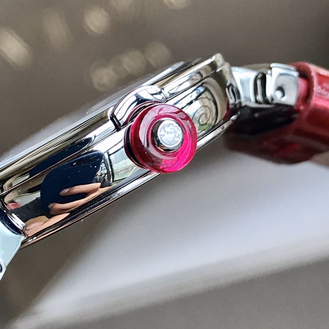 渠道原单真钻女表 BVLGARI LVCEA系列102608 LU28C2SL/12 wrist watch  / BG037
