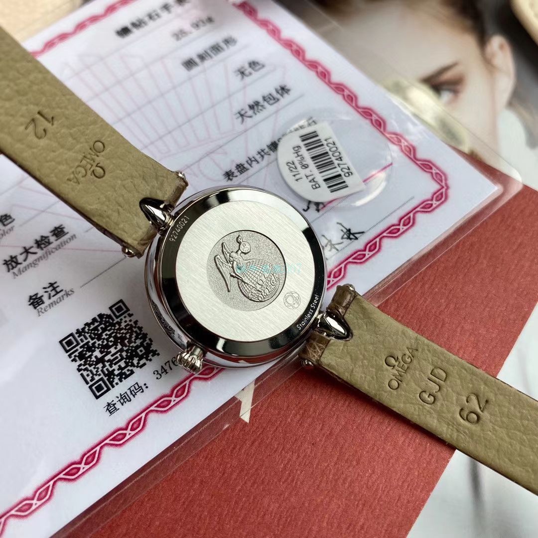 原单真钻女表OMEGA碟飞424.13.27.60.51.001，424.13.27.60.52.001 wrist watch  / M698B
