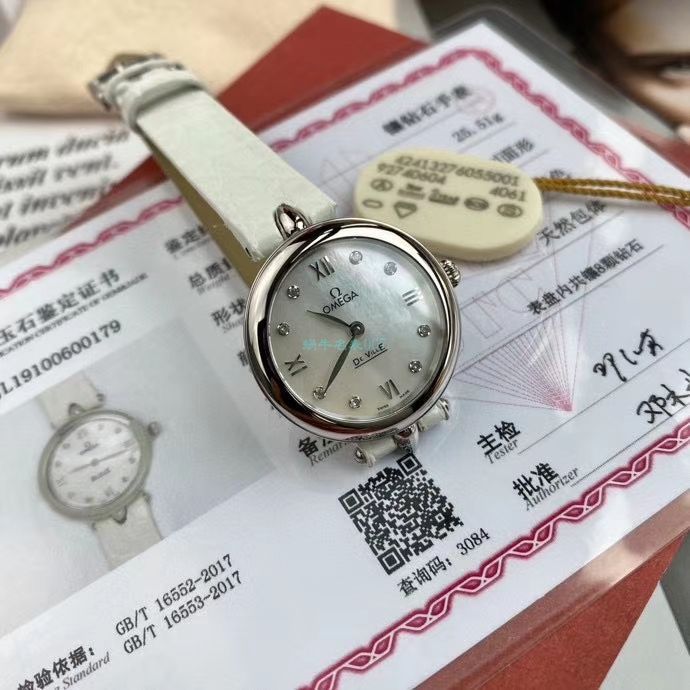 原单真钻女表OMEGA碟飞424.13.27.60.51.001，424.13.27.60.52.001 wrist watch  / M698B