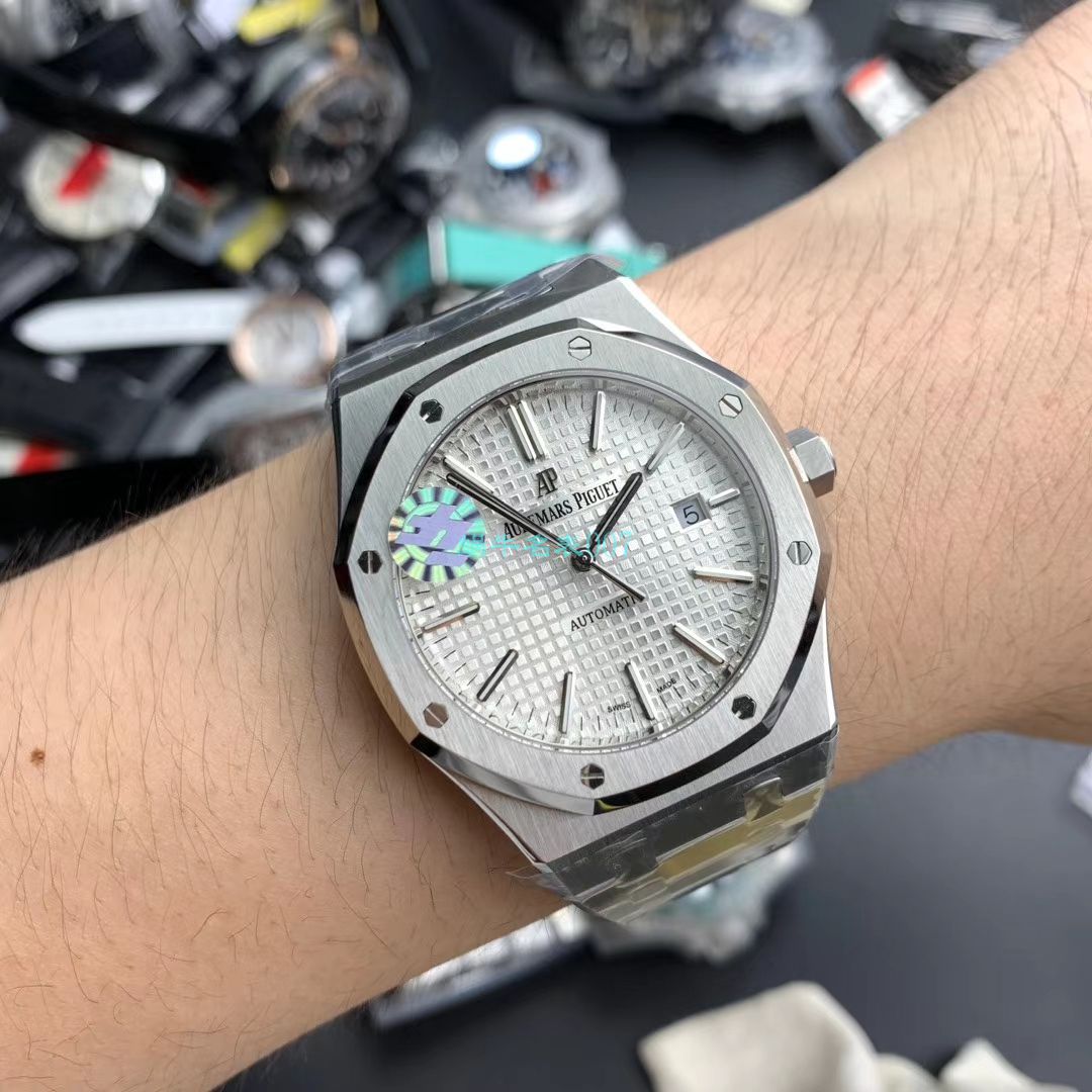 ZF Factory 官网 top 复刻表Audemars Piguet 皇家橡树高仿15400ST.OO.1220ST.03 wrist watch  / AP183