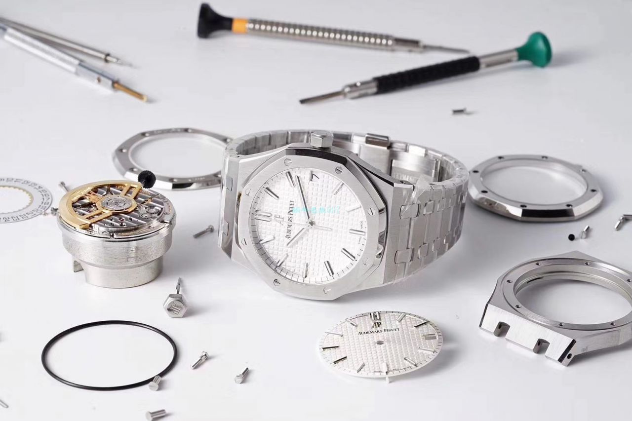 ZF Factory APAudemars Piguet 复刻手表皇家橡树高仿15500ST.OO.1220ST.04 wrist watch  / AP198