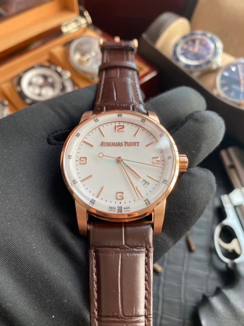 TNK Factory AP复刻手表Audemars Piguet CODE 11.59系列高仿15210BC.OO.A321CR.01 / AP197