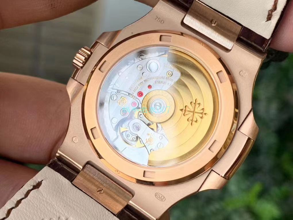 PPF Factory V4 Nautilus  top 复刻高仿PP PATEK PHILIPPE 5711R 玫瑰金 wrist watch  / BD300