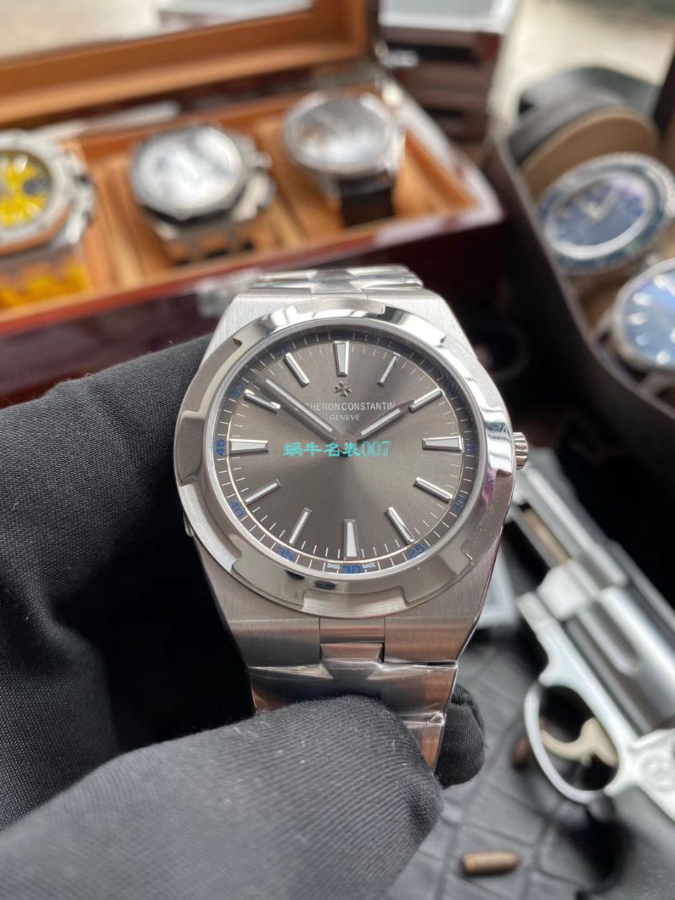 XF Factory 高仿手表Vacheron Constantin   Overseas 系列2000V/120G-B122 wrist watch  / XF2000VC