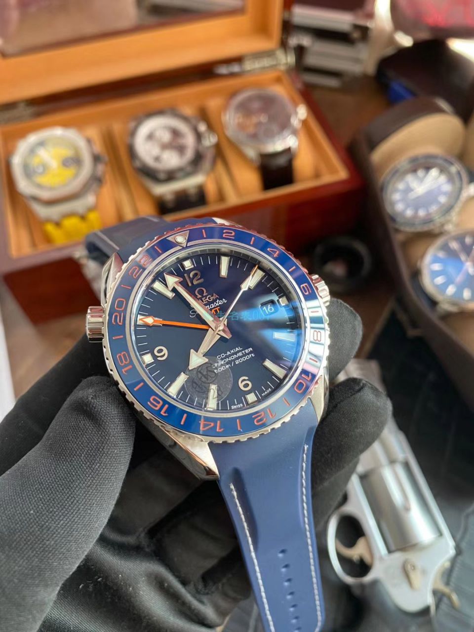 VS Factory 官网【 Video analysis 美好星球】 top 复刻高仿OMEGA Seamaster 海洋宇宙600米232.32.44.22.03.001 wrist watch  / M711