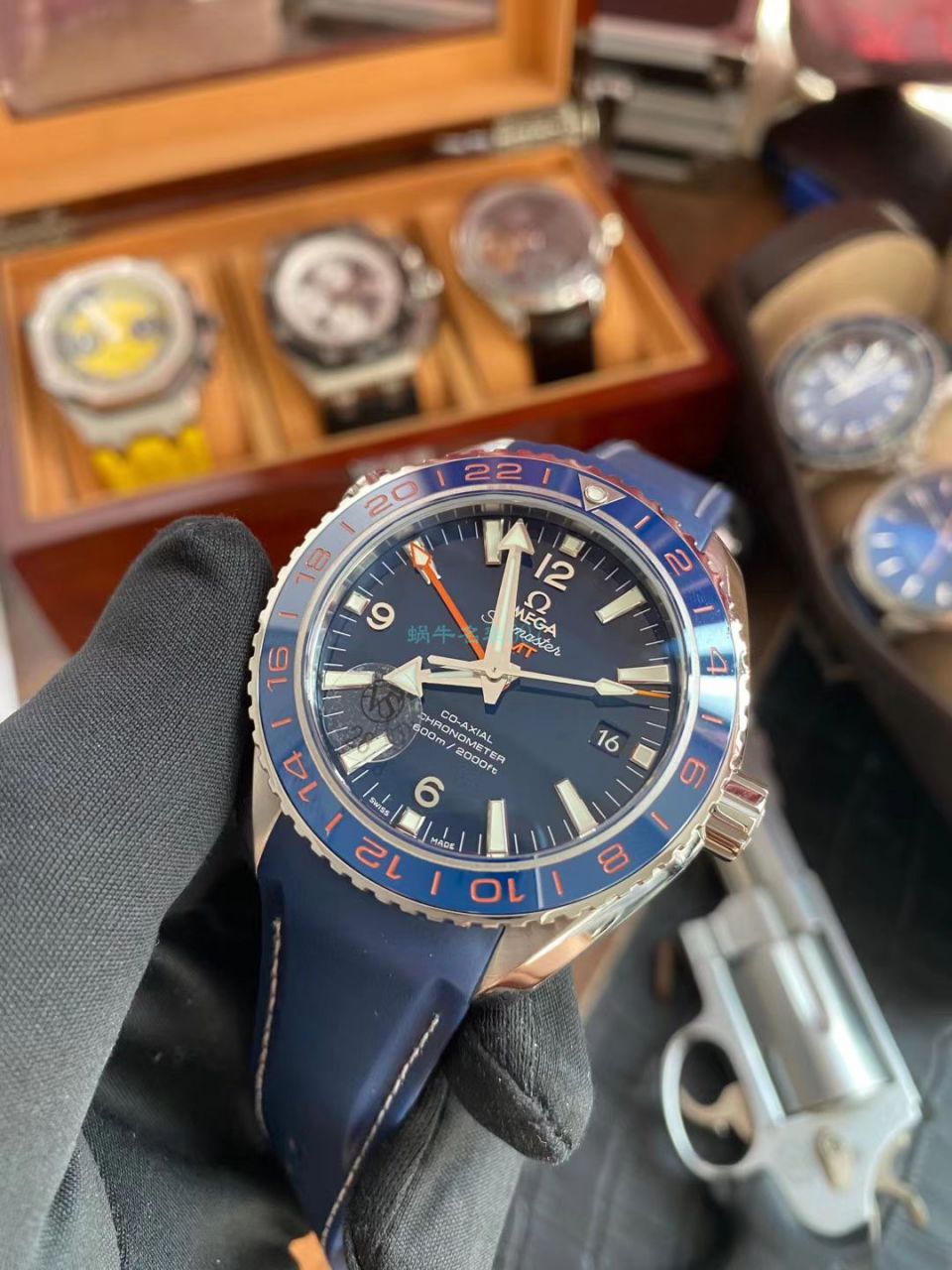 VS Factory 官网【 Video analysis 美好星球】 top 复刻高仿OMEGA Seamaster 海洋宇宙600米232.32.44.22.03.001 wrist watch  / M711