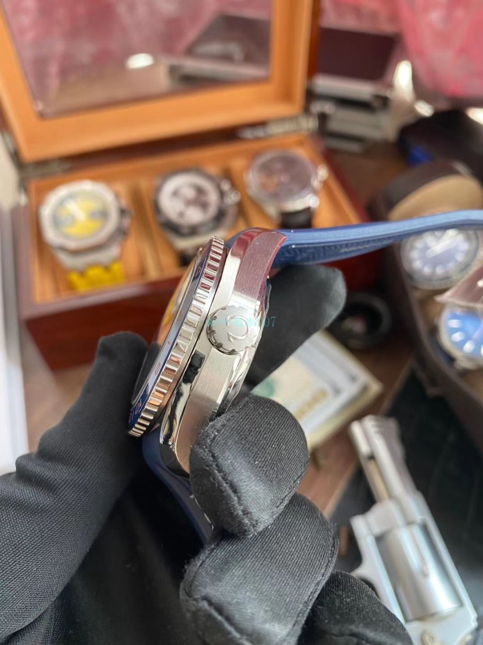 VS Factory 官网【 Video analysis 美好星球】 top 复刻高仿OMEGA Seamaster 海洋宇宙600米232.32.44.22.03.001 wrist watch  / M711