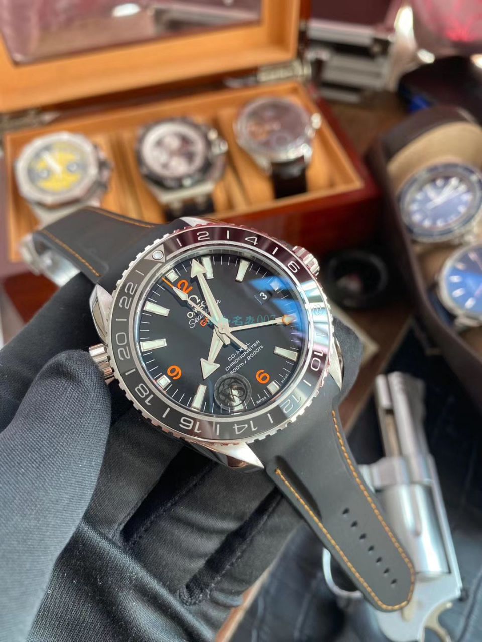  Video analysis VS Factory 高仿OMEGA海洋宇宙600米232.32.44.22.01.002，232.32.44.22.01.001 wrist watch  / M710