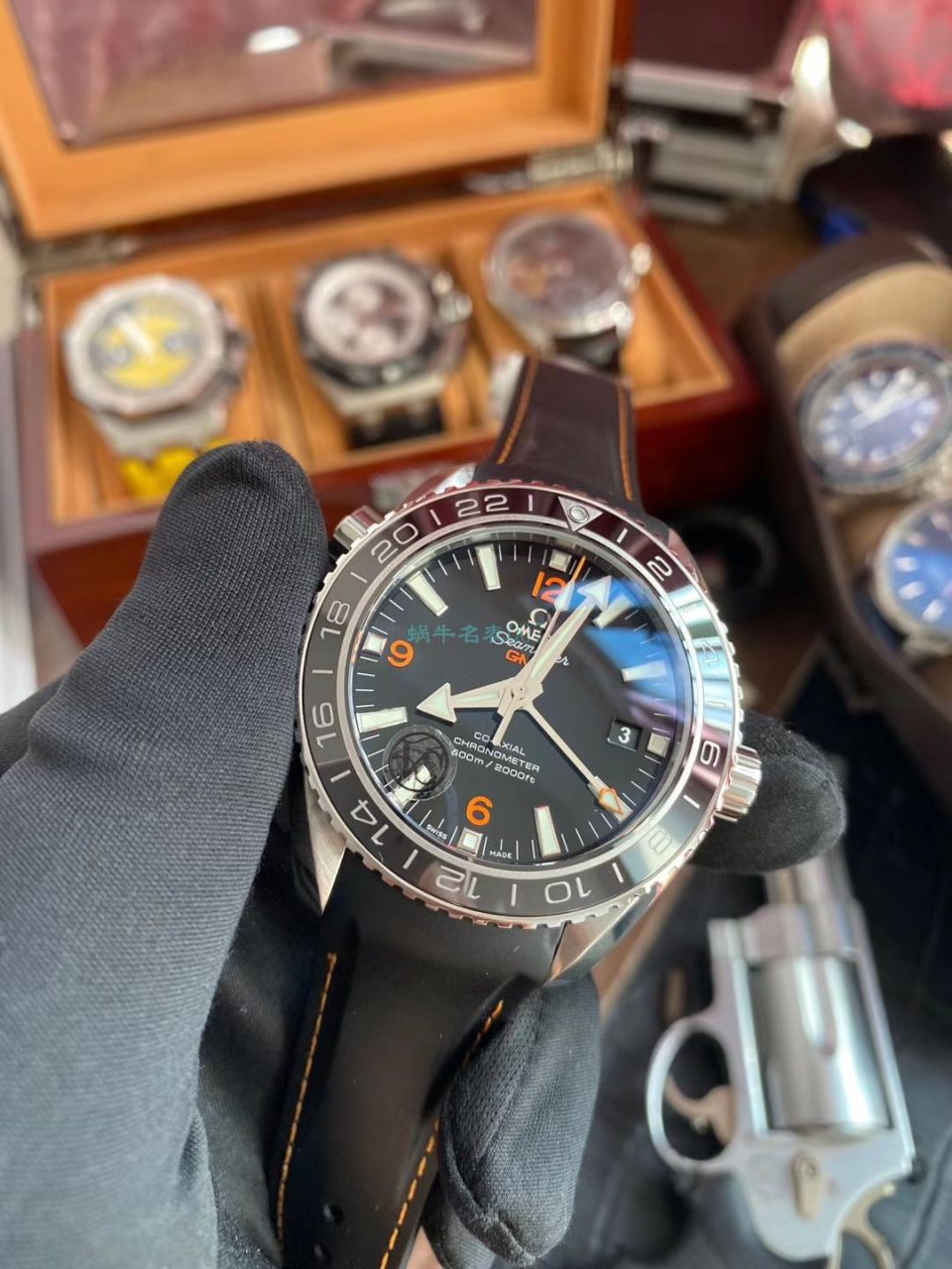  Video analysis VS Factory 高仿OMEGA海洋宇宙600米232.32.44.22.01.002，232.32.44.22.01.001 wrist watch  / M710