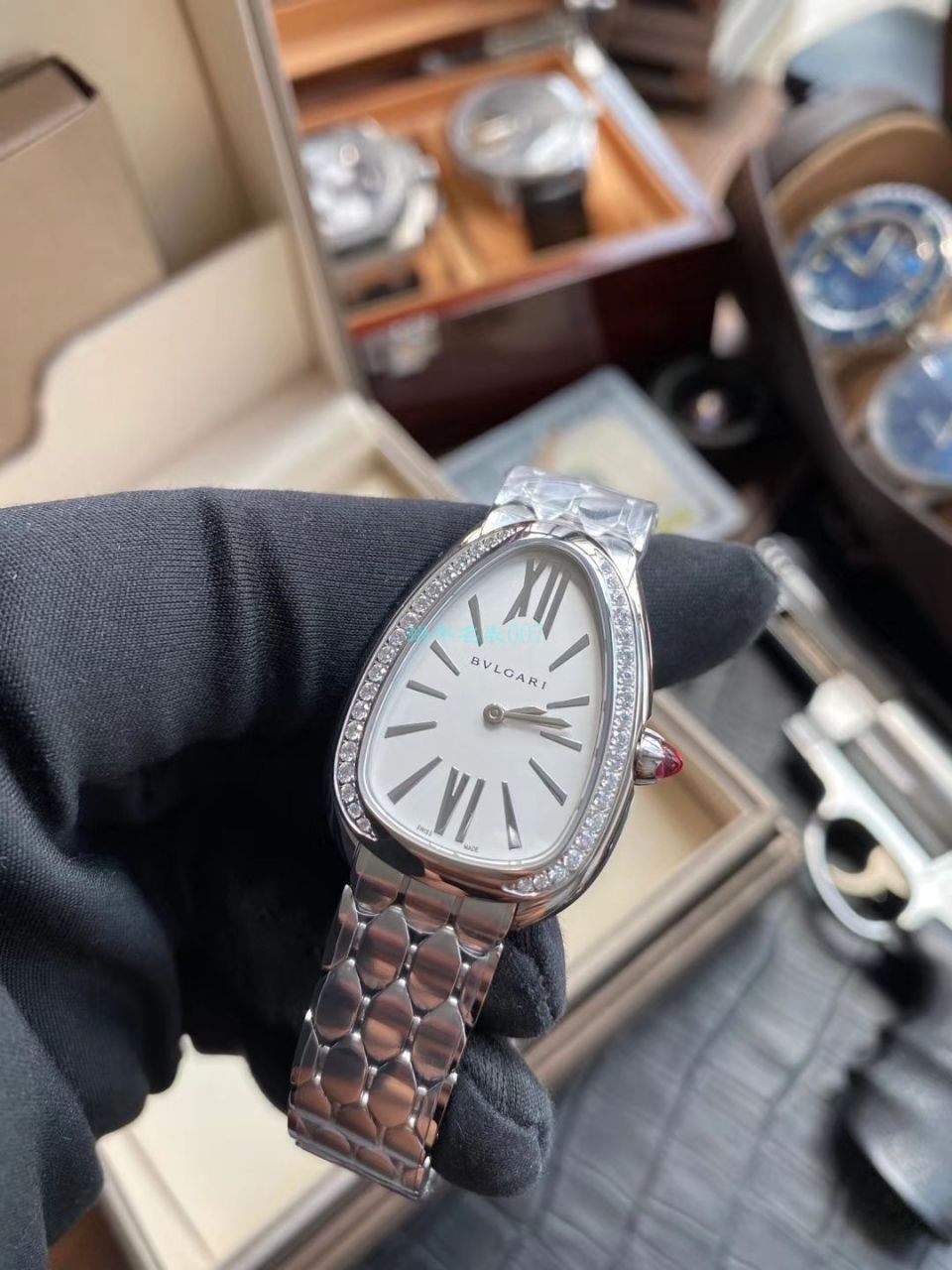 BV Factory 官网复刻高仿 BVLGARI 蛇形女表SERPENTI系列103145，103274，103144，103277 wrist watch  / BG038
