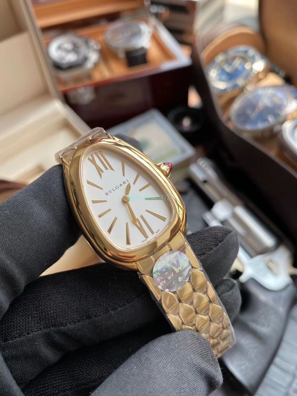 BV Factory 官网复刻高仿 BVLGARI 蛇形女表SERPENTI系列103145，103274，103144，103277 wrist watch  / BG038