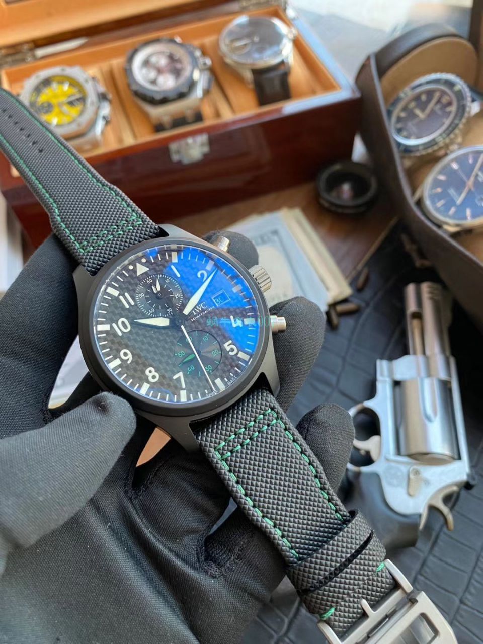 评测：YL Factory  IWC 复刻高仿手表飞行员系列IW389005 wrist watch (梅赛德斯AMG马石油车队特别版) / WG538