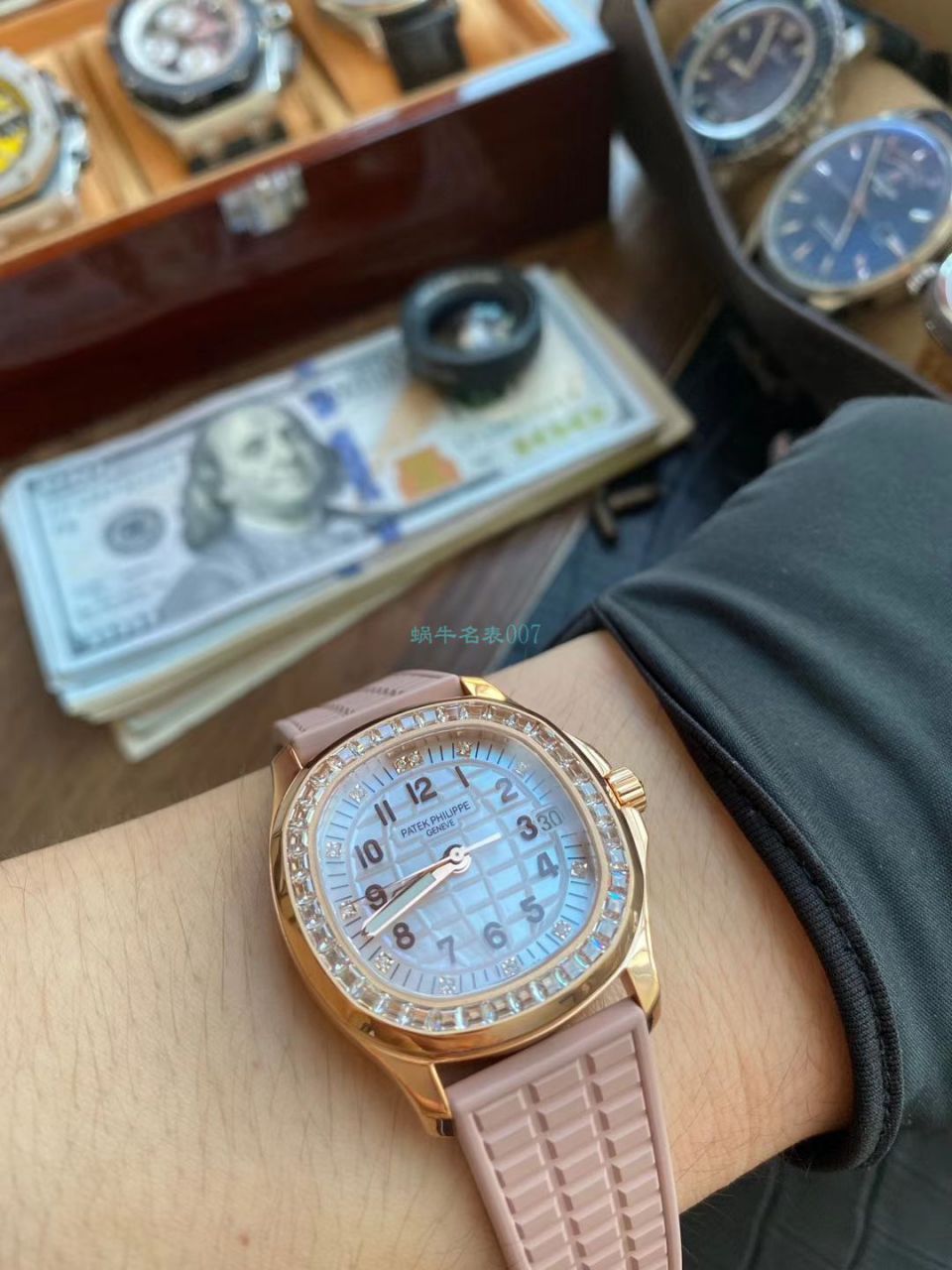 PPF Factory 最美豆沙色高仿手表 PATEK PHILIPPE AQUANAUT女表5072R-001 wrist watch  / BD301