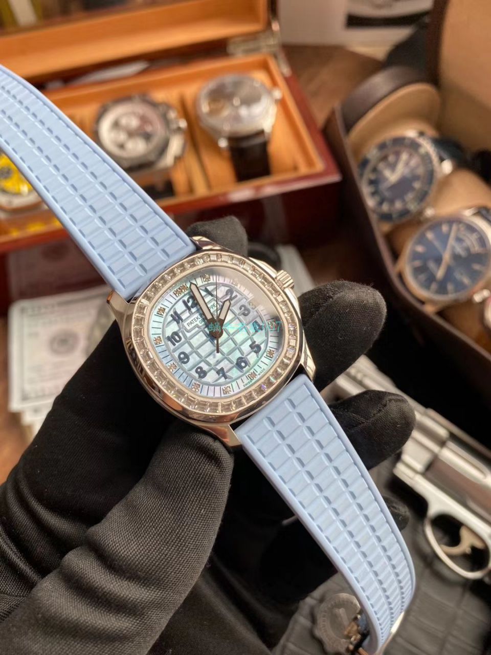 PPF Factory  top 高仿 PATEK PHILIPPE 手表AQUANAUT系列5072G-001女表 / BD306