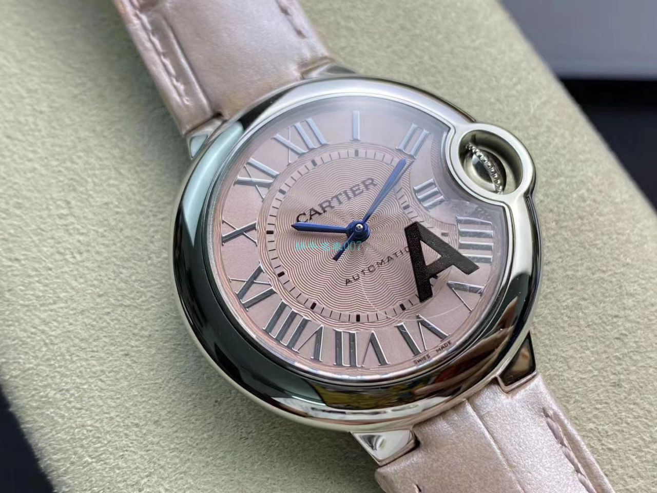 V6 Factory 7K版本高仿 Cartier  蓝气球33MM女表WSBB0002 wrist watch  / K293