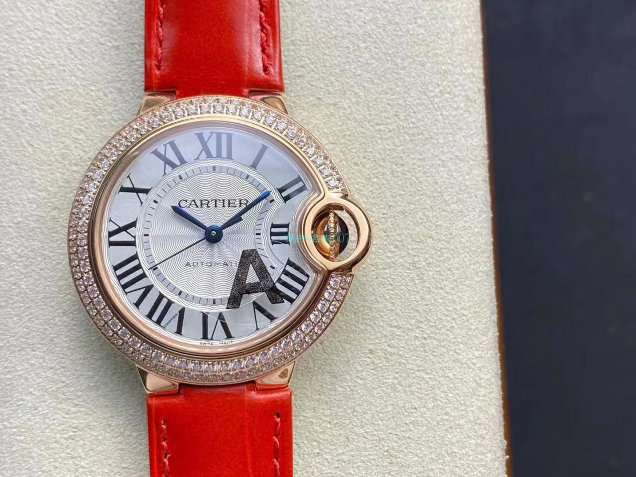 V6 Factory V7版本复刻高仿 Cartier  蓝气球33MM女表WE902066 wrist watch  / K292
