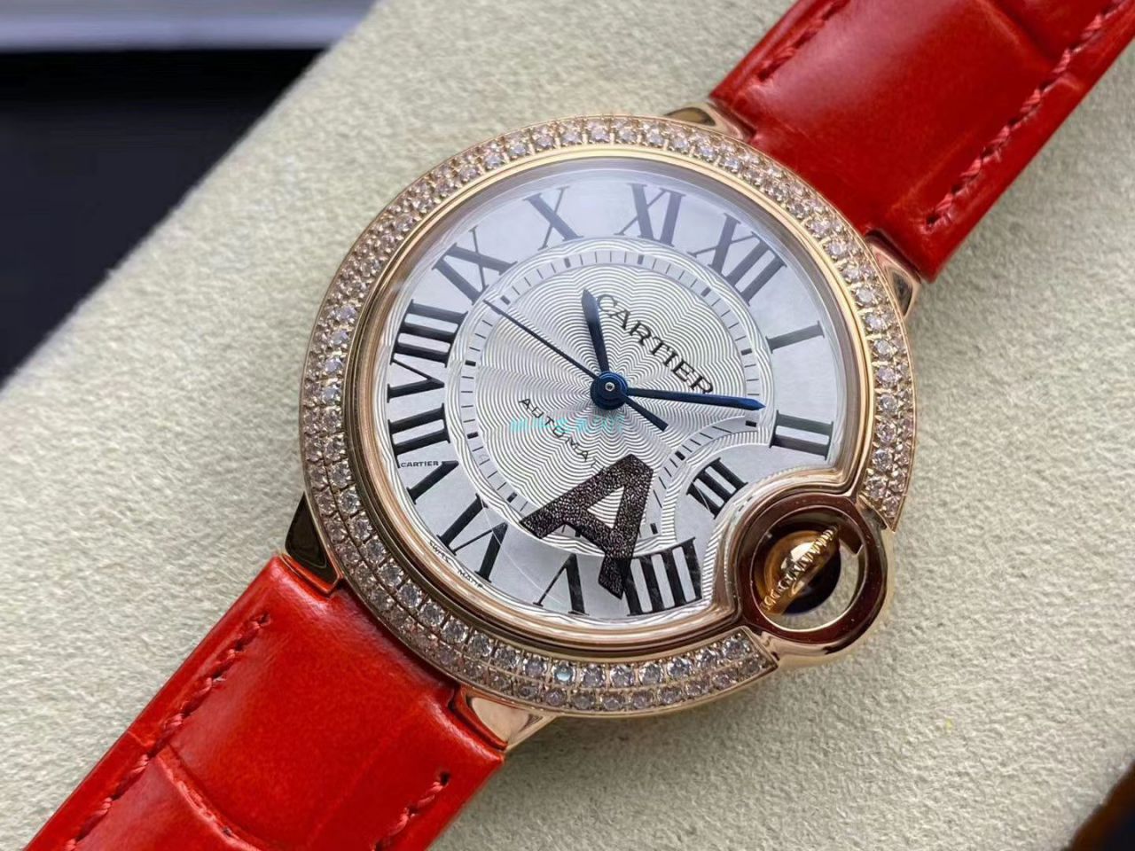 V6 Factory V7版本复刻高仿 Cartier  蓝气球33MM女表WE902066 wrist watch  / K292