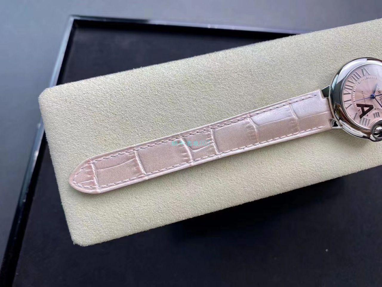V6 Factory 7K版本高仿 Cartier  蓝气球33MM女表WSBB0002 wrist watch  / K293