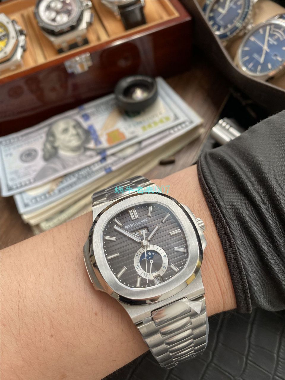 评测V9 Factory 真月相高仿手表 PATEK PHILIPPE  Nautilus 5726/1A-010 wrist watch  / BD310