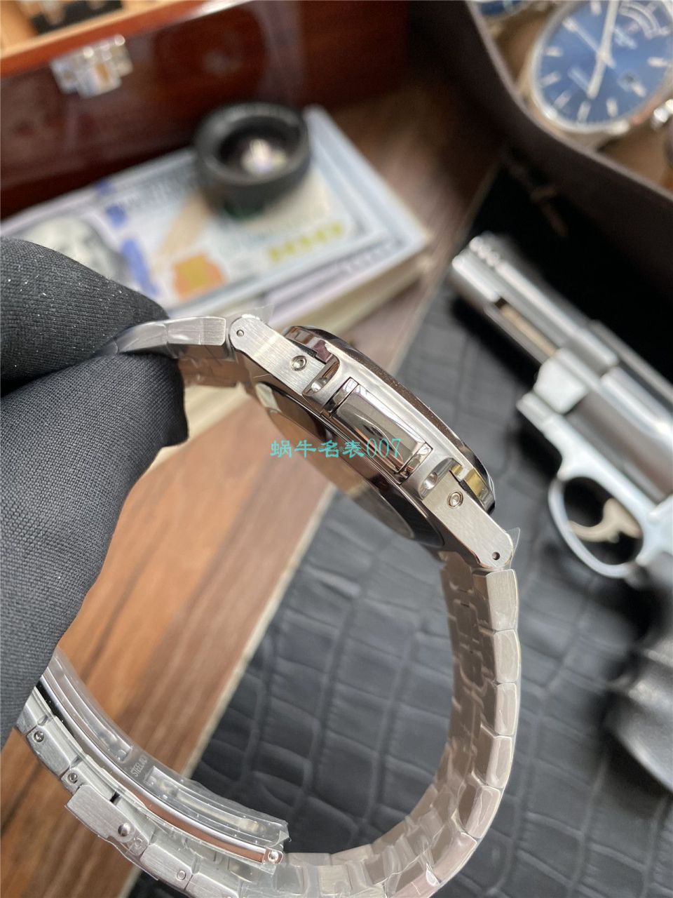 评测V9 Factory 真月相高仿手表 PATEK PHILIPPE  Nautilus 5726/1A-010 wrist watch  / BD310