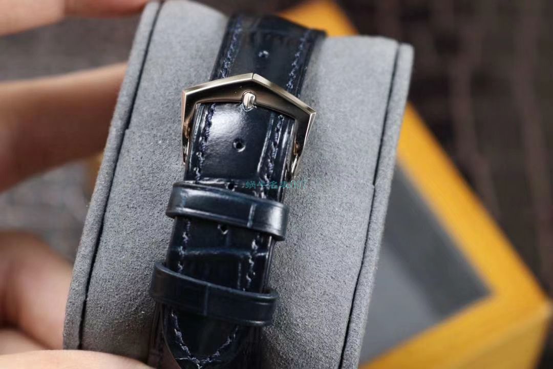 【ZF一比一超A高仿】 PATEK PHILIPPE 古典表系列5296G-001 白金 wrist watch  / BD236