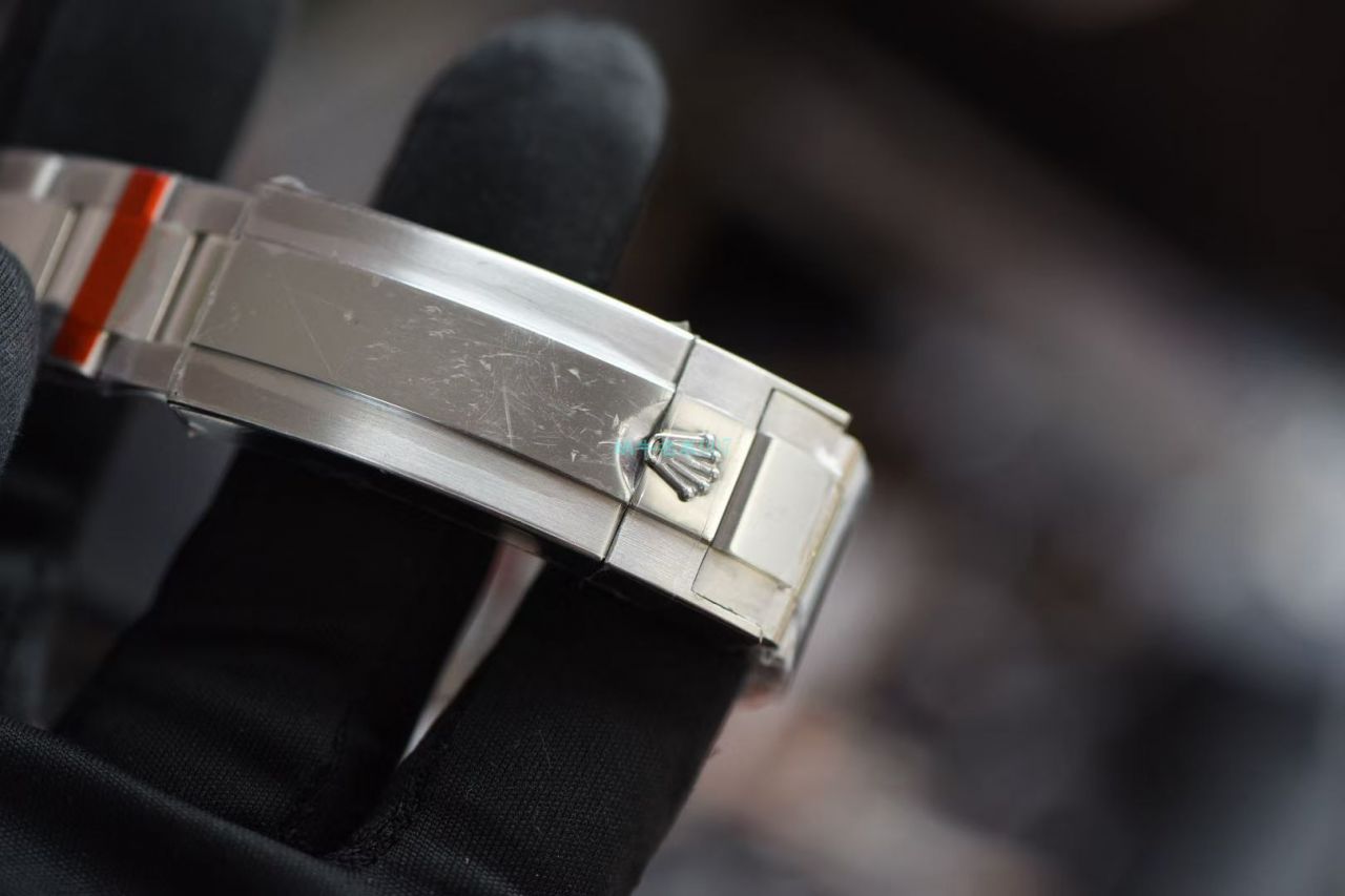 GM Factory 超A高仿手表 Rolex 罗志祥同款后钻蓝钻鬼 / R618