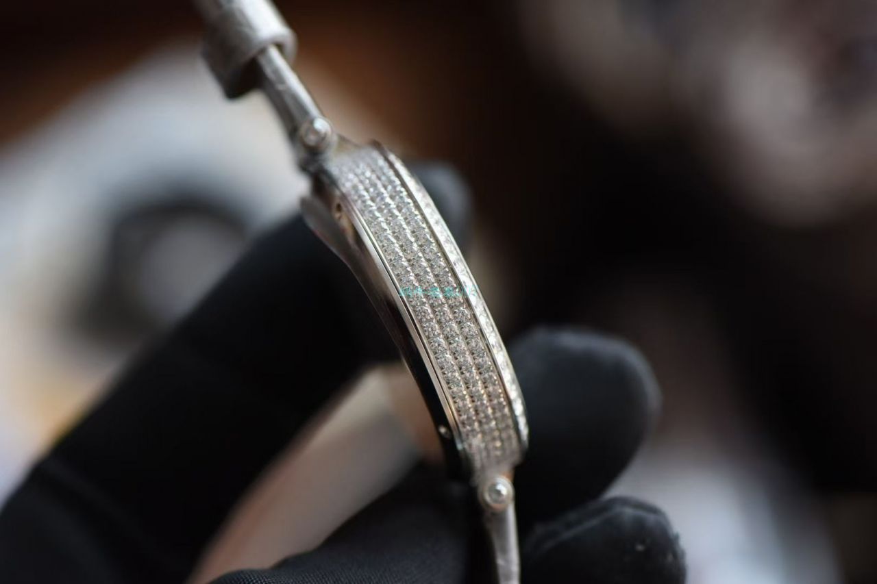 V&A Factory 超A高仿女士手表梵克雅宝诗意复杂功能系列VCARN25800 wrist watch  / VA10