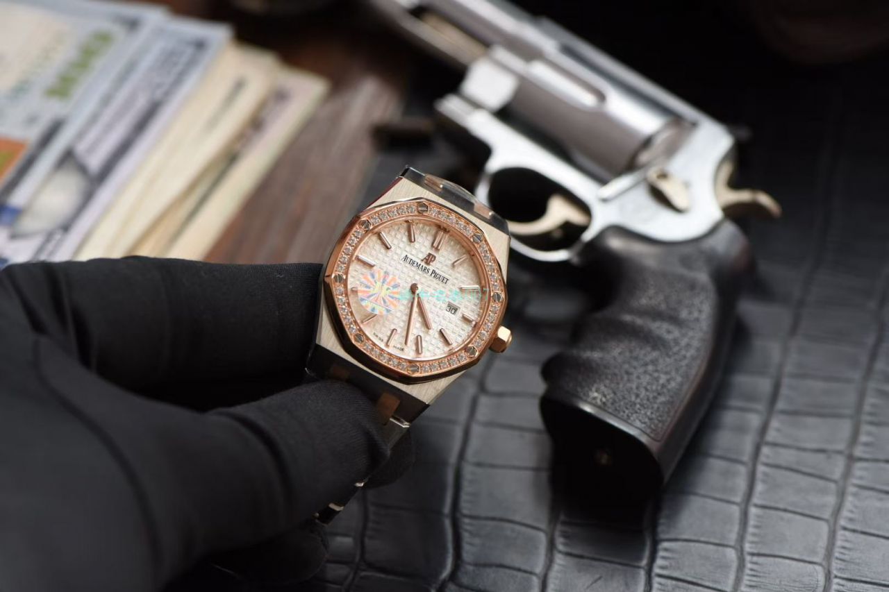 【JF一比一超A高仿手表】Audemars Piguet 皇家橡树系列67651SR.ZZ.1261SR.01女士石英 wrist watch  / AP118