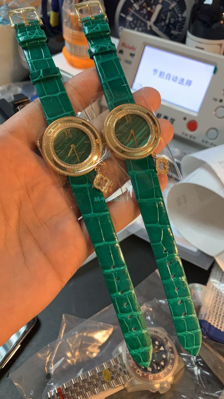 梵克雅宝高仿CHARMS系列VCARO8NR00女士石英 wrist watch  / VCA01