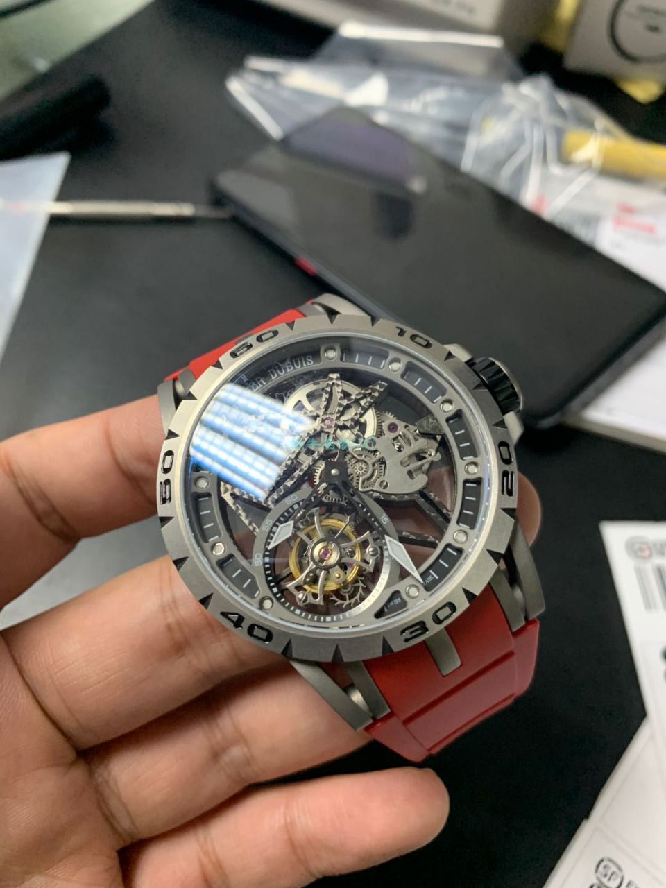  Video analysis BBR Factory 官网 top 复刻 Tourbillon Roger DubuisRoger Dubuis王者高仿RDDBEX0479红色 watchband   wrist watch  / LJ067