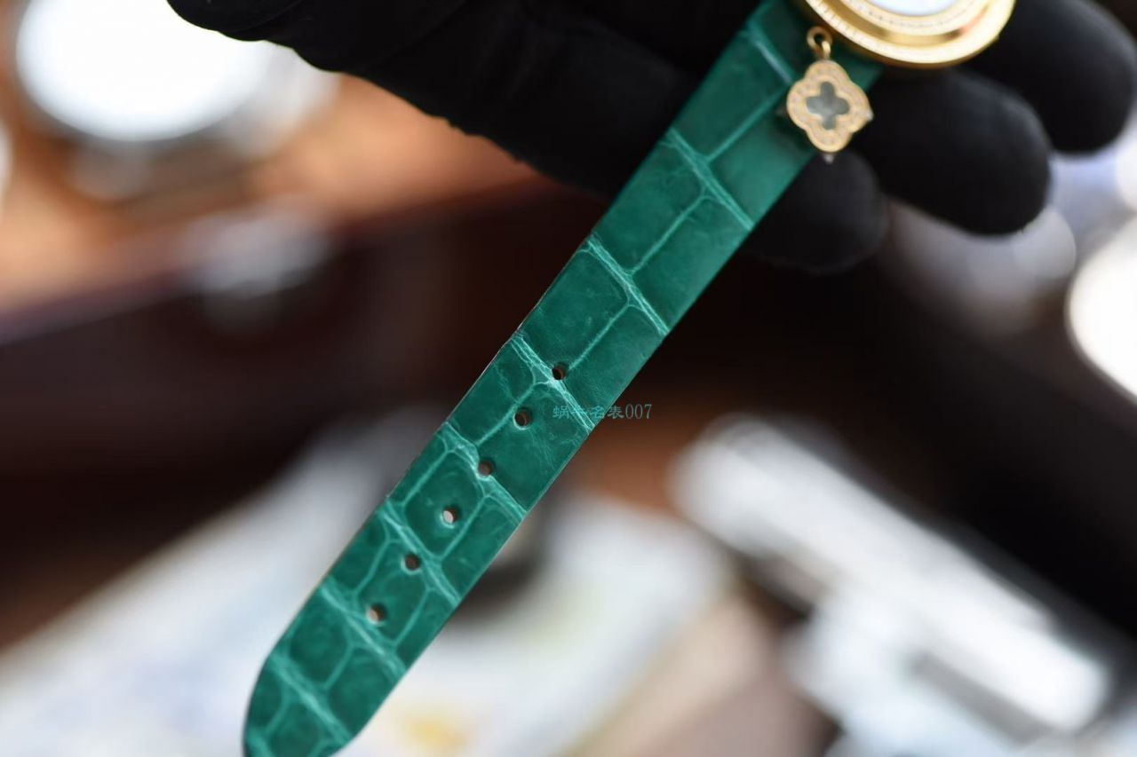 【 Video analysis 】BV Factory  top 复刻高仿女士手表梵克雅宝CHARMS四叶草VCARO8NR00 wrist watch  / VA011