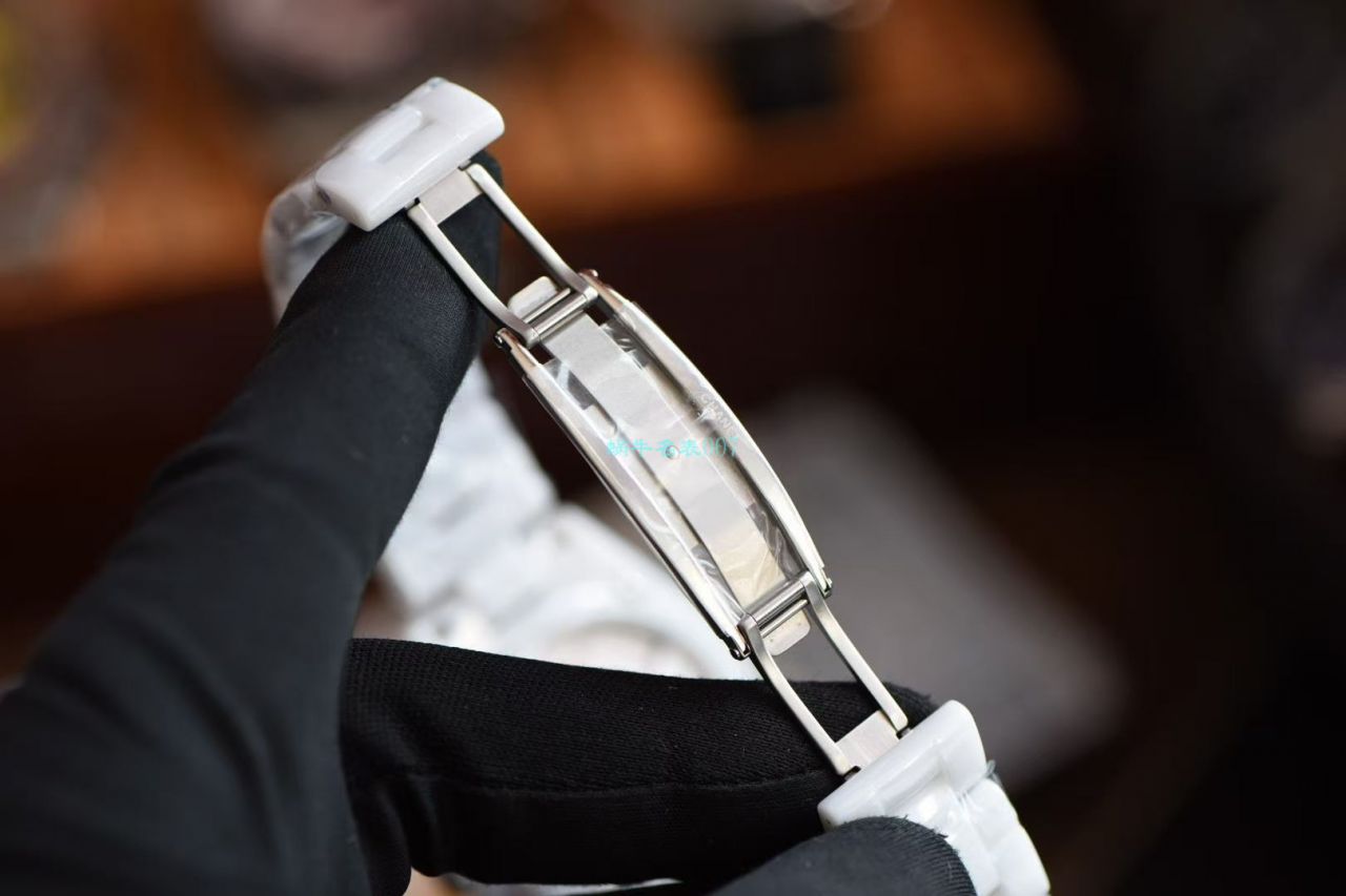 BV Factory 超A高仿香奈儿女士手表新款背透J12系列H5705 wrist watch  / X058