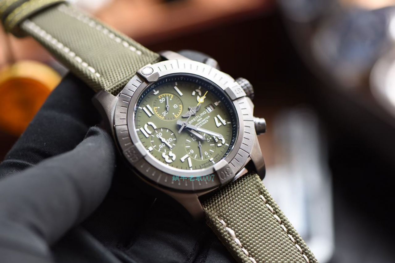OX Factory 1比1高精仿 Breitling 手表复仇者系列V13317101L1X1 wrist watch  / BL192