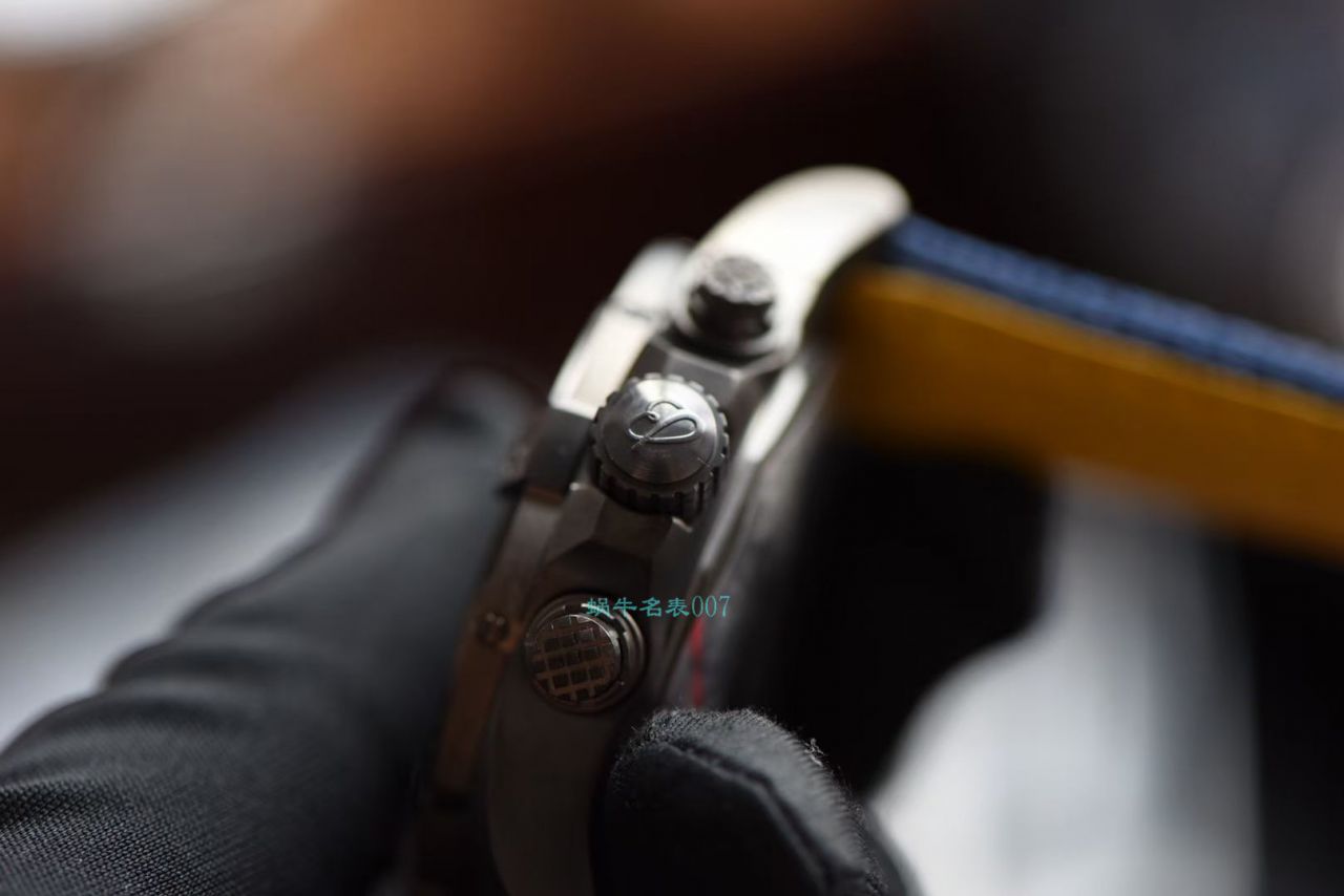 XF Factory  top 复刻高仿 Breitling 手表复仇者系列A13317101C1X2 wrist watch  / BL193