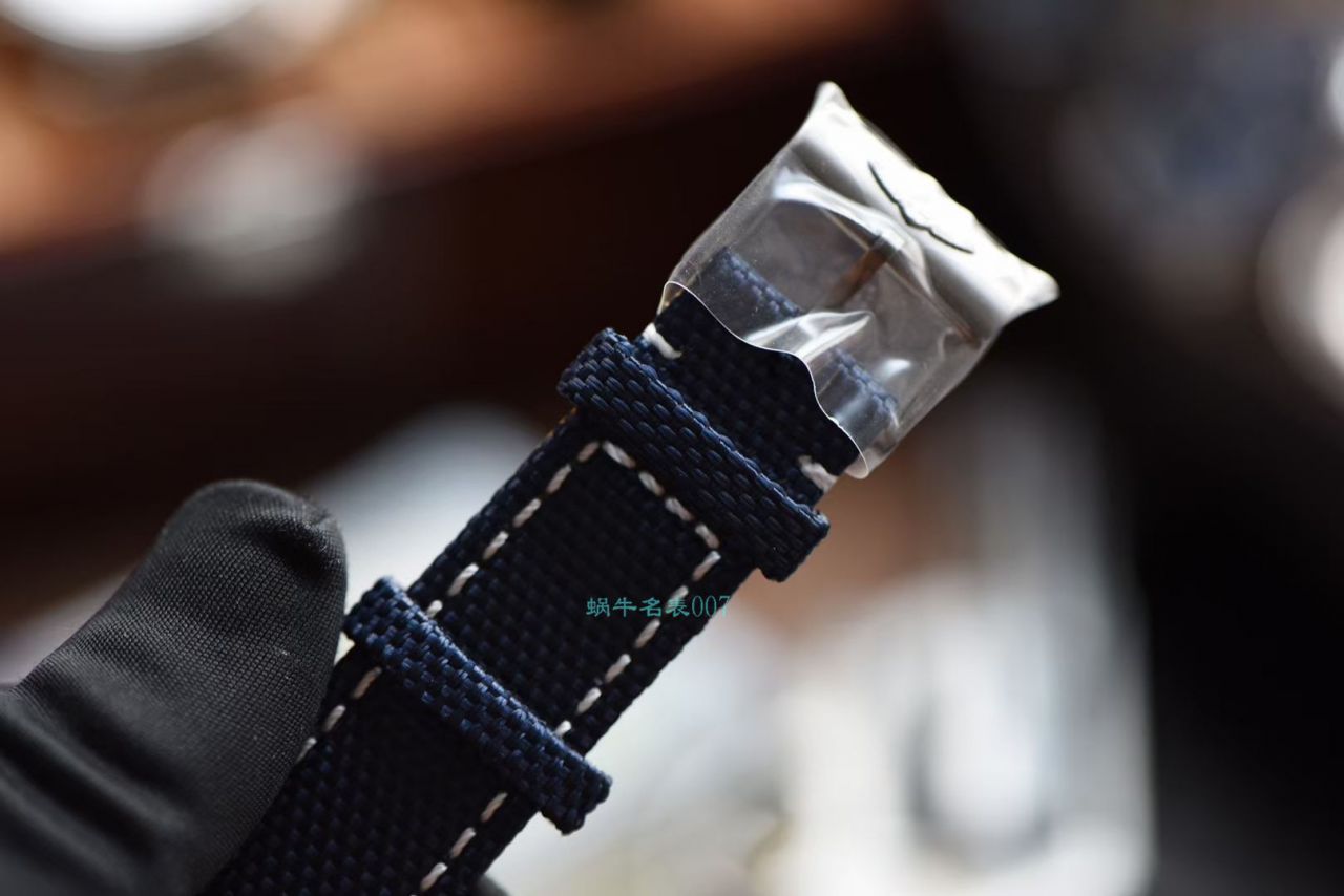 XF Factory  top 复刻高仿 Breitling 手表复仇者系列A13317101C1X2 wrist watch  / BL193