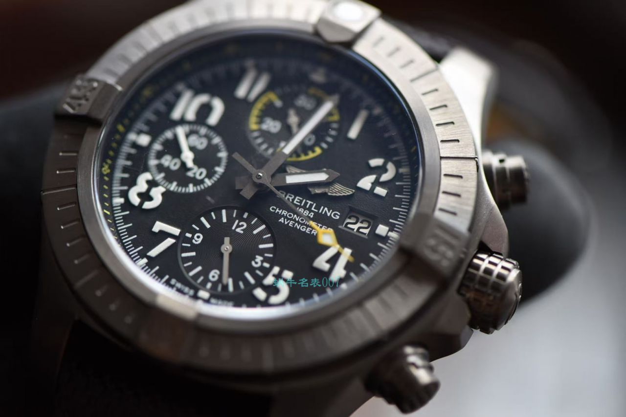 OX Factory 超A高仿 Breitling 手表复仇者系列V13317101B1X2 wrist watch  / BL191
